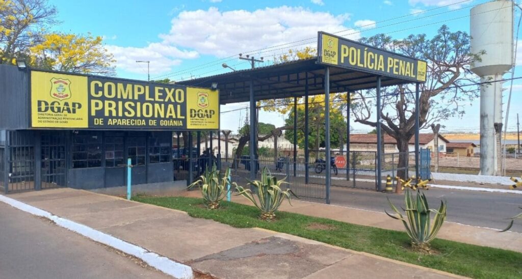 Dra. Karen Alves Advogada CPP, POG e Penitenciária Consuelo Nasser